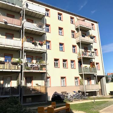 4 Raum Wohnung mit Balkon in der Dresdner Neustadt